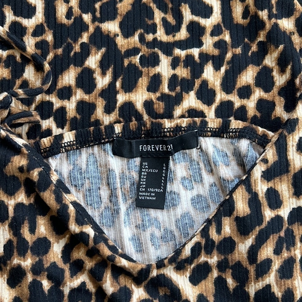 Cut out animal print dress - Picture 7 of 8